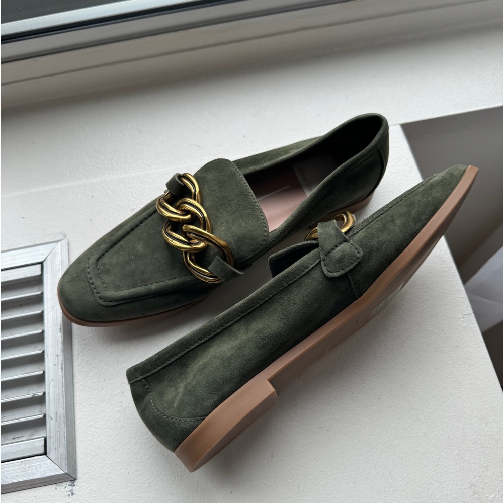 Dolce Vita Loafers Women’s size 6.